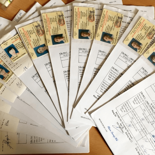 Bằng cấp giả - Giấy tờ giả